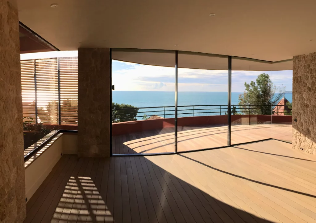 minimalist-windows-apartment-monaco